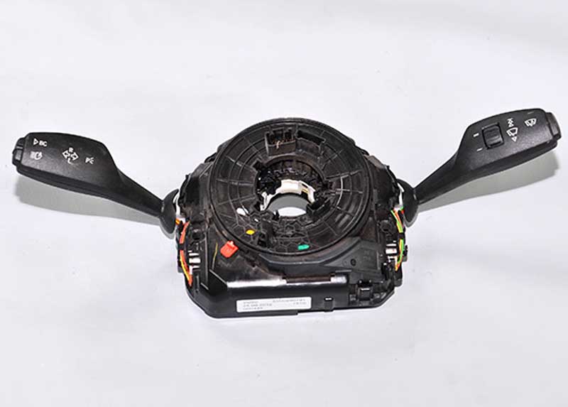 BMW 7 SERİSİ ÇIKMA YEDEK PARÇA BMW-ÇIKMA-YEDEK-PARÇA-E-39-5-SERİSİ-SİNYAL-KOLU